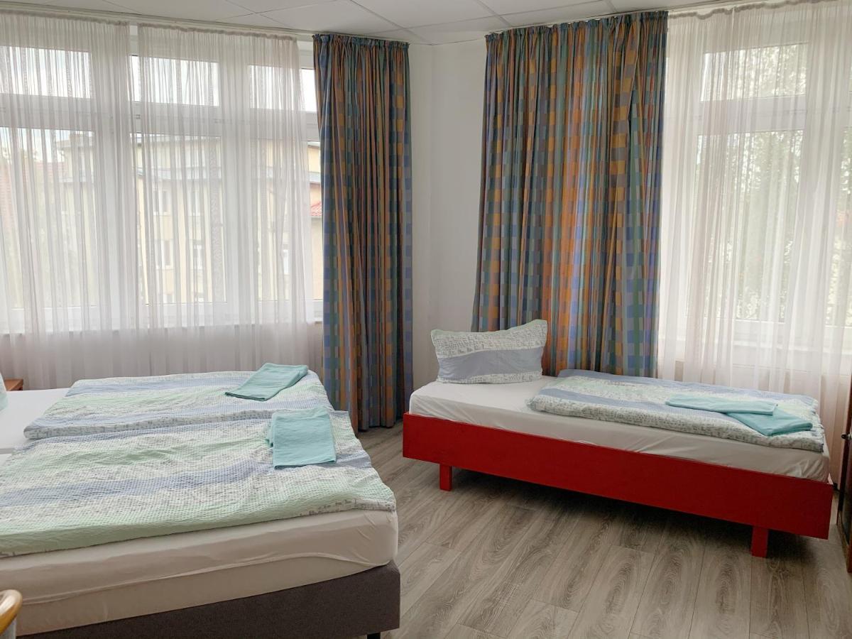 Hotel Birkenwerder Bagian luar foto