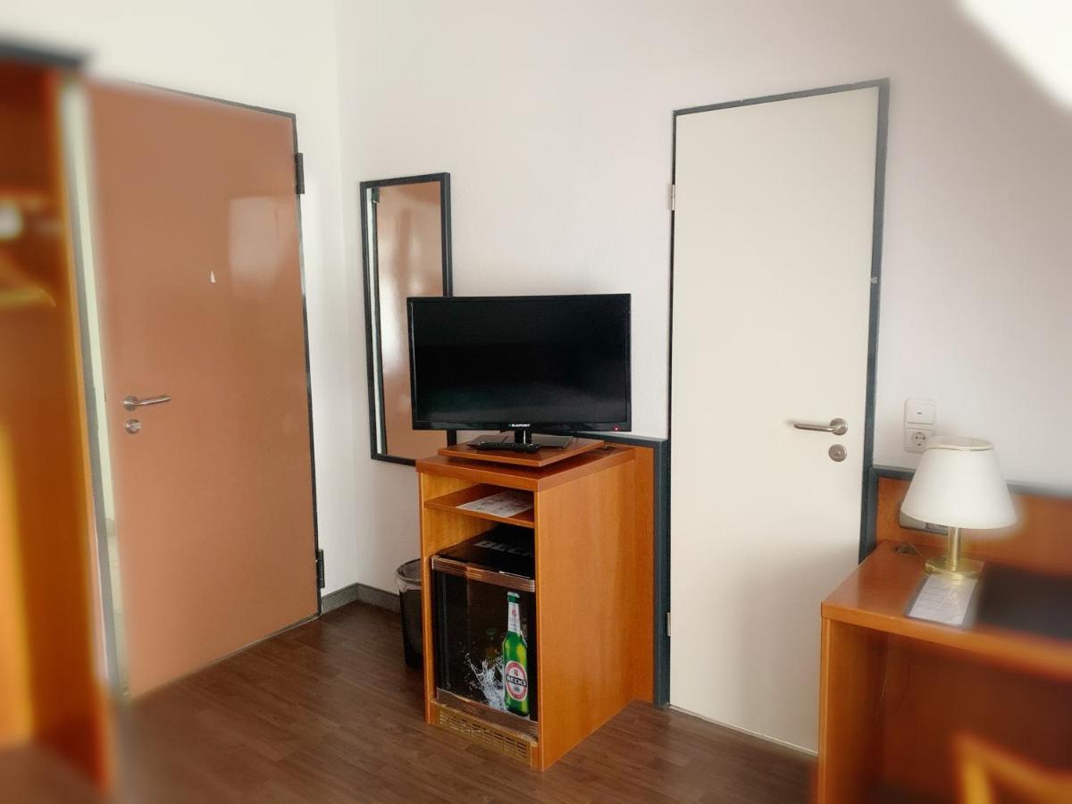 Hotel Birkenwerder Bagian luar foto