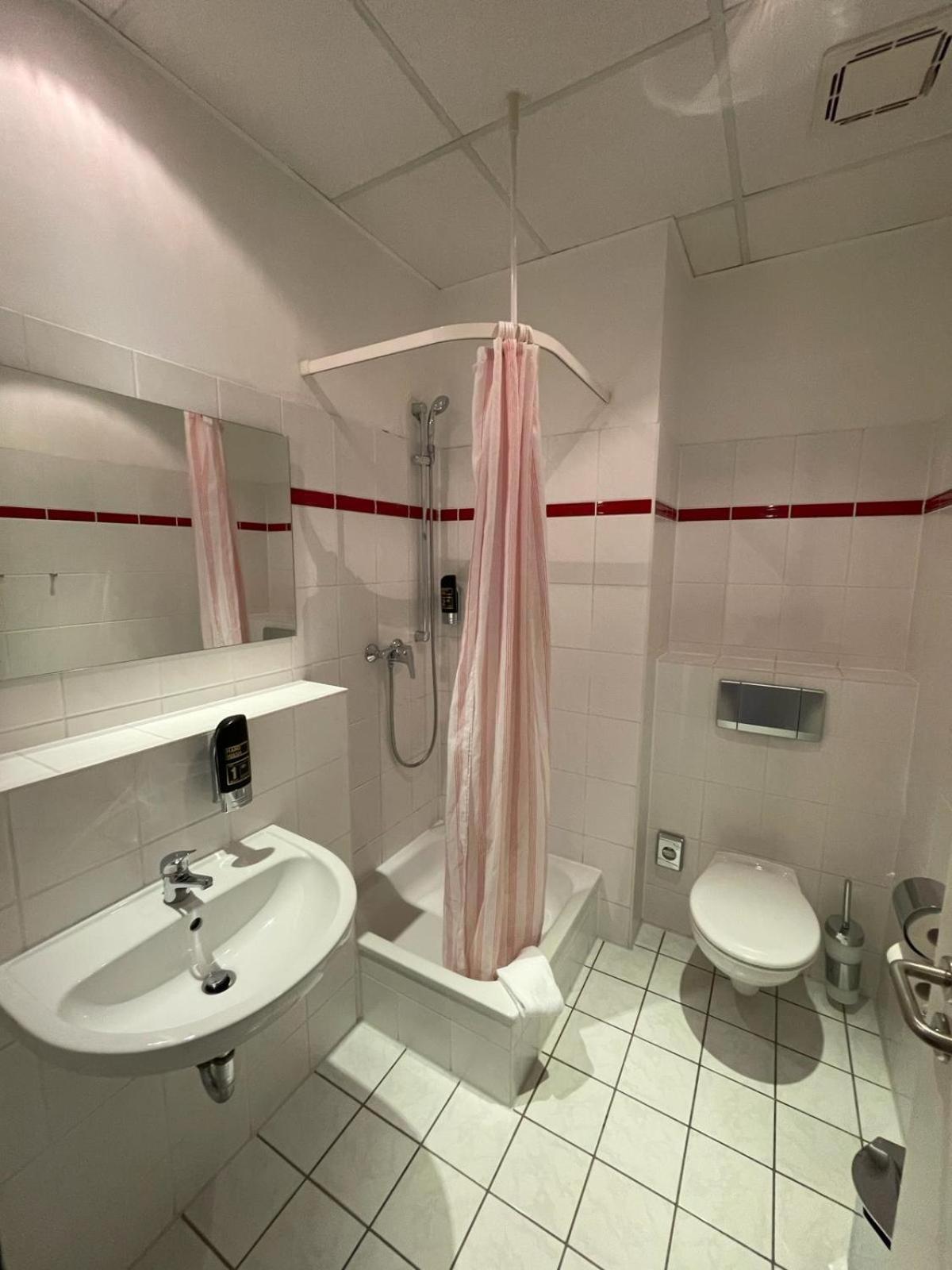 Hotel Birkenwerder Bagian luar foto